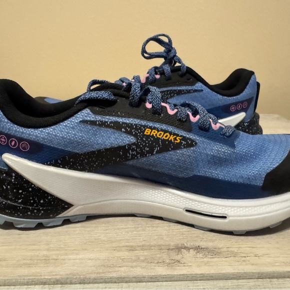 Women’s Brooks Catamount 2 Trail Hiking Shoes Size 9 - Picture 7 of 7